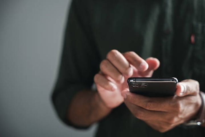 Qeyri-bank kredit təşkilatı mobil tətbiq hazırlayır - Kreditverməni sürətləndirəcək